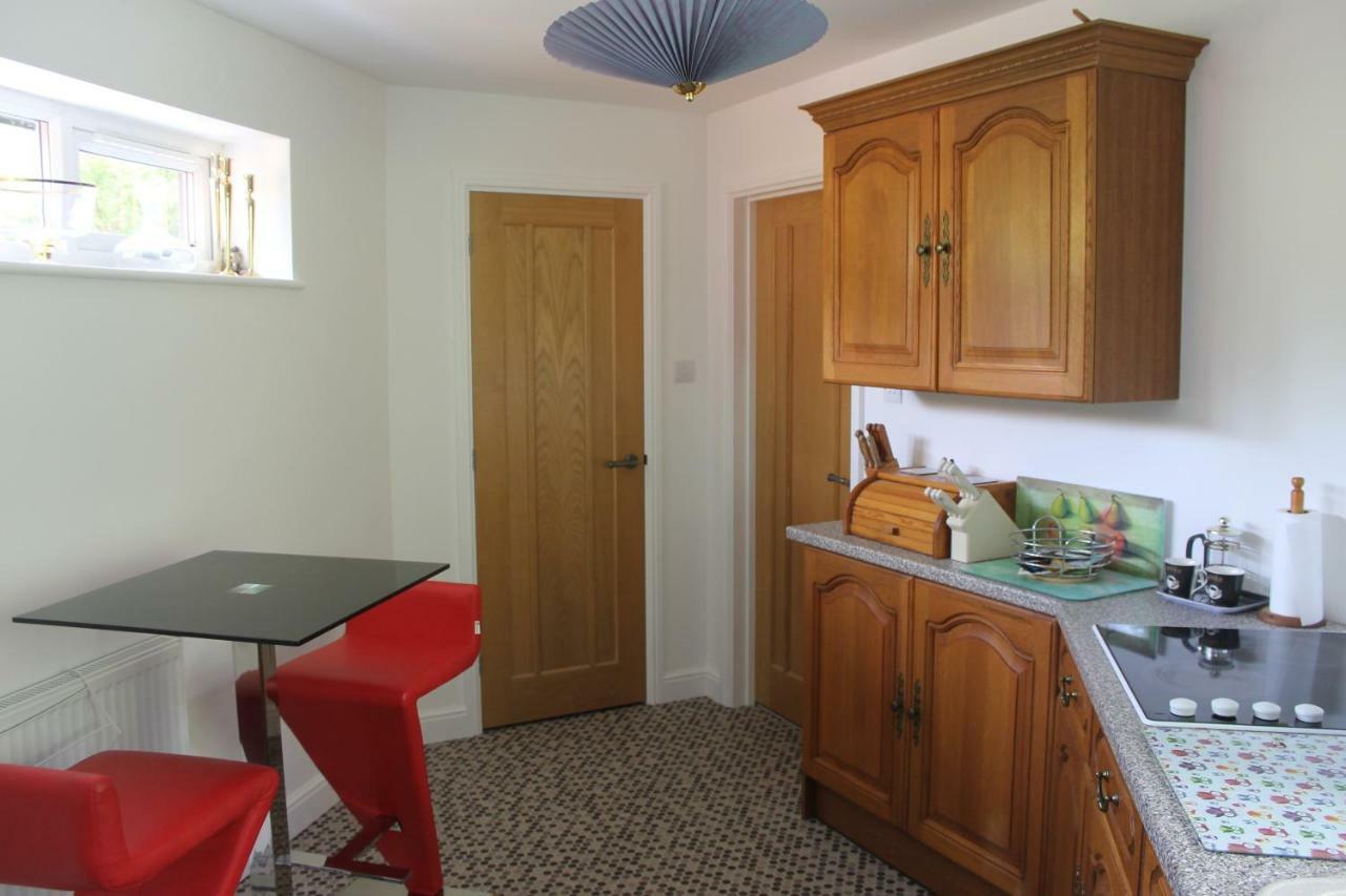 Pear Tree House Studio Ely Bagian luar foto